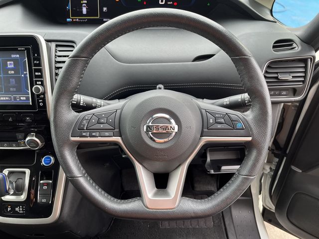 Nissan SERENA 2018-10 27791-15