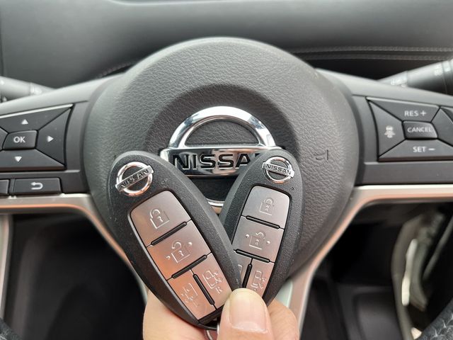 Nissan SERENA 2018-10 27791-29