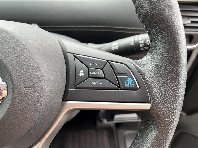 Nissan SERENA 2018-10 27791-16