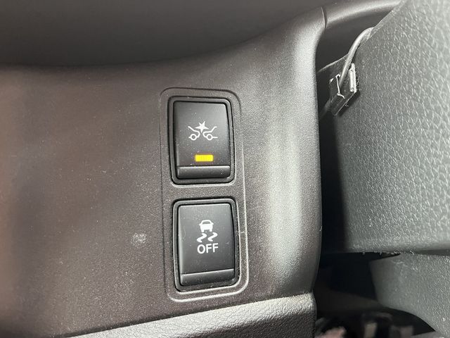 Nissan SERENA 2018-10 27791-20