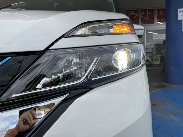 Nissan SERENA 2018-10 27791-26