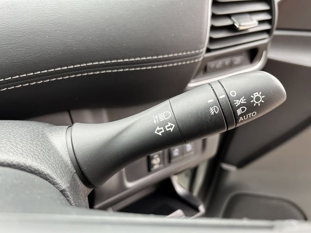Nissan SERENA 2018-10 27791-18