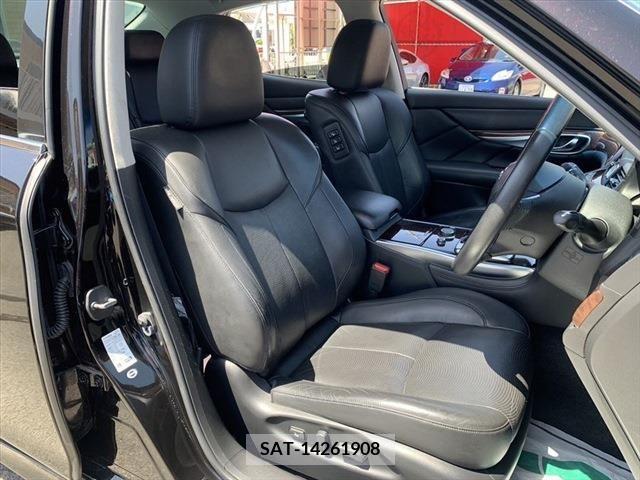 Nissan FUGA HYBRID 2013-01 270677-19