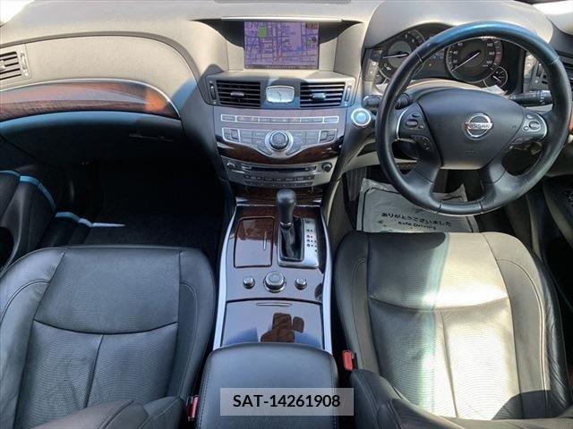 Nissan FUGA HYBRID 2013-01 270677-18