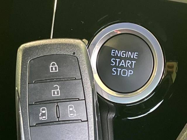 Toyota NOAH 2023-06 194262-7