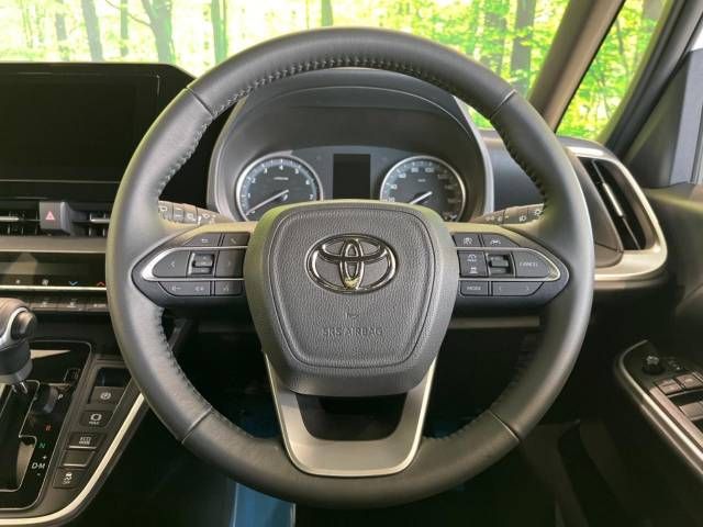 Toyota NOAH 2023-06 194262-12