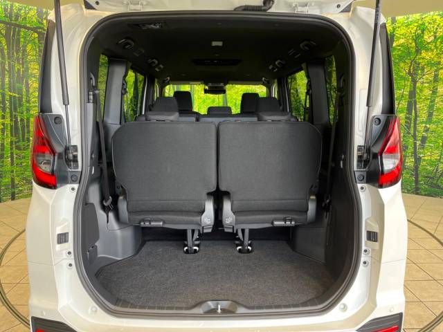 Toyota NOAH 2023-06 194262-11
