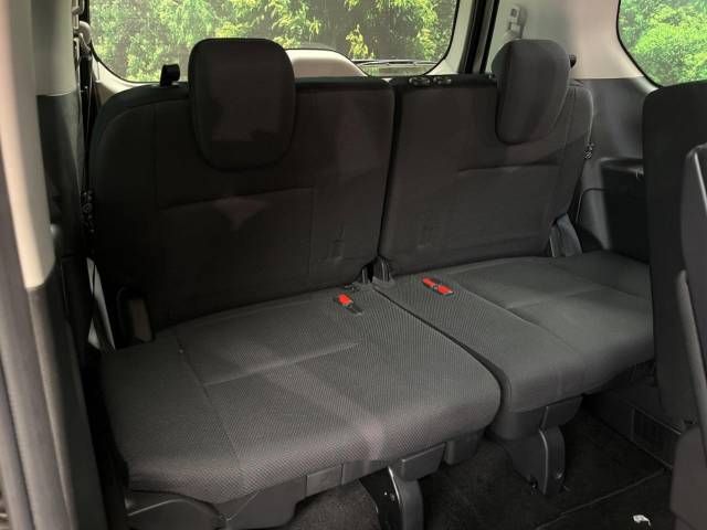 Nissan SERENA 2017-05 12110-12