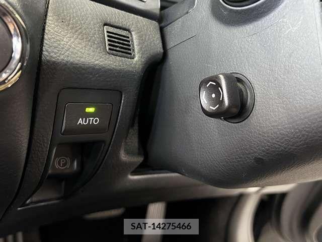 Lexus LS 2013-07 354119-4