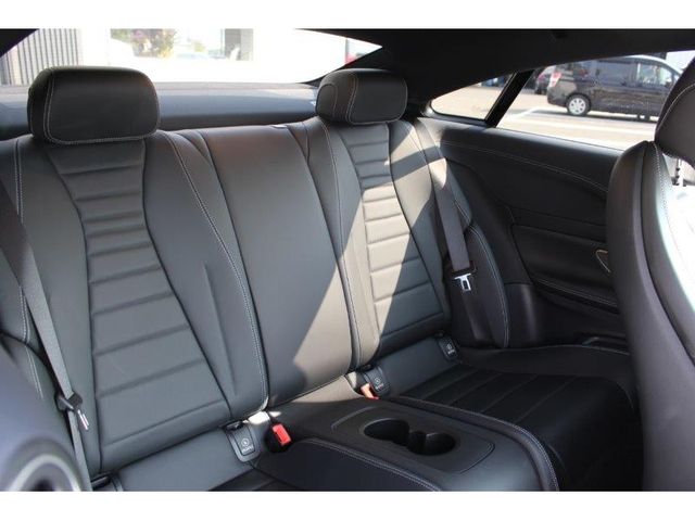 Mercedes Benz E-CLASS 2021-02 2180-5