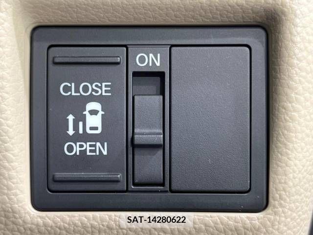 Honda N BOX CUSTOM 2018-04 279382-2