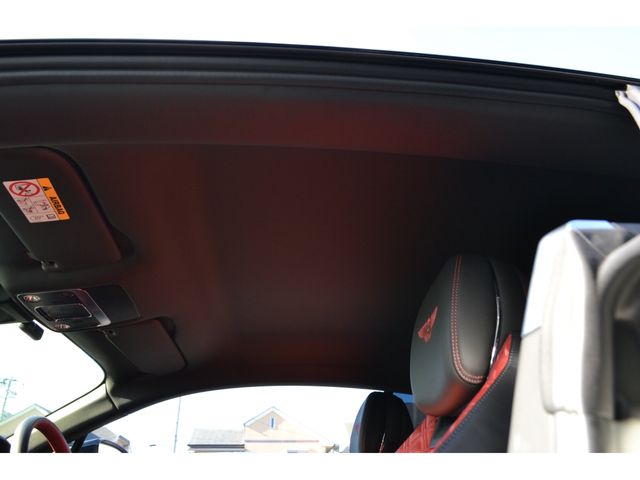 Bentley Bentley 2018-10 14689-27
