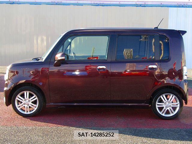 Toyota PIXIS SPACE 2015-03 211356-19