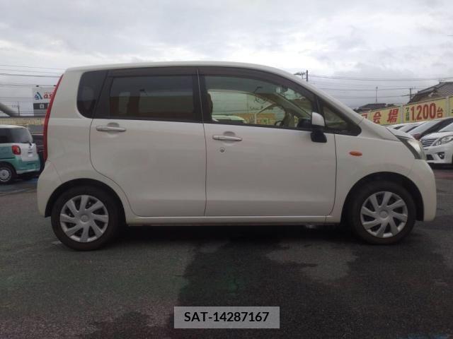 Daihatsu MOVE 2013-05 277928-9