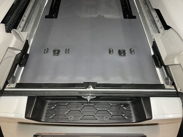 Nissan NV350 Caravan 2017-07 26676-5