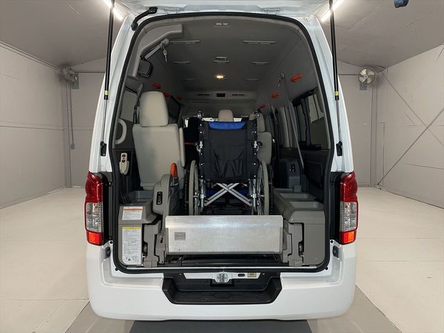 Nissan NV350 Caravan 2017-07 26676-3