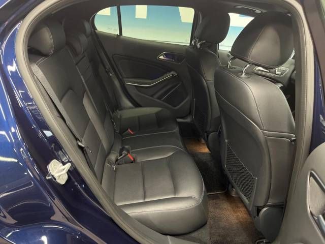 Mercedes Benz GLA-CLASS 2017-07 192934-10