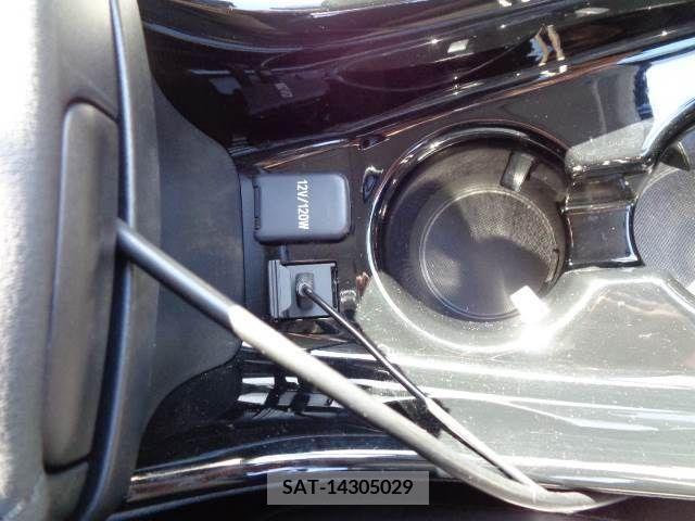 Toyota PRIUS 2021-07 282310-8