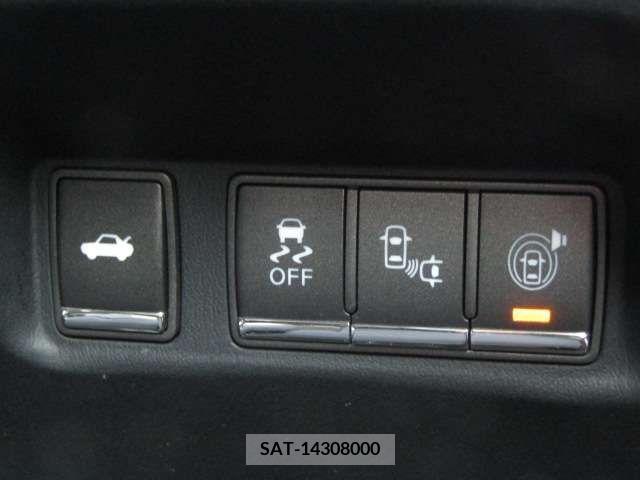 Nissan FUGA 2015-08 270721-10