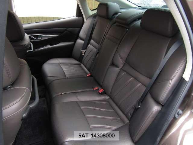 Nissan FUGA 2015-08 270721-18
