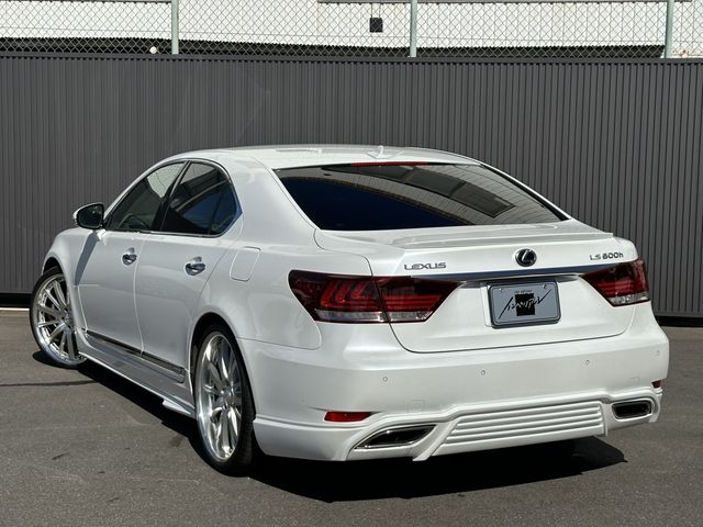 Lexus LS 2013-03 11664-2