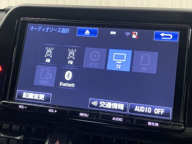 Toyota C-HR 2017-08 10206-5