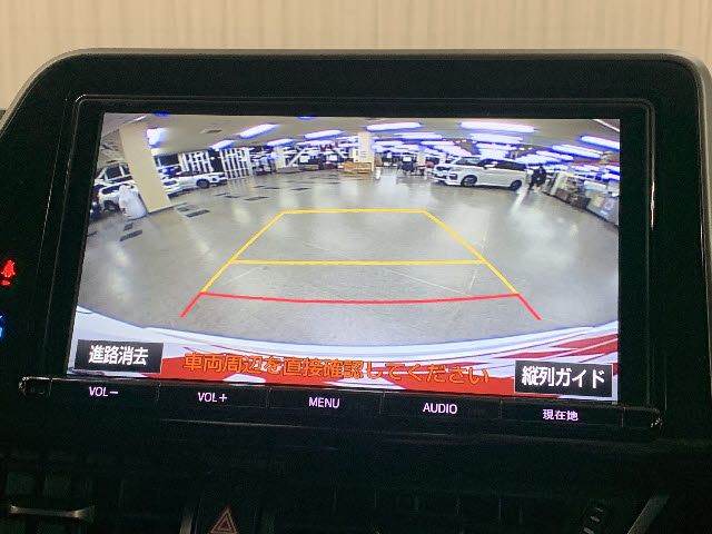 Toyota C-HR 2017-08 10206-4