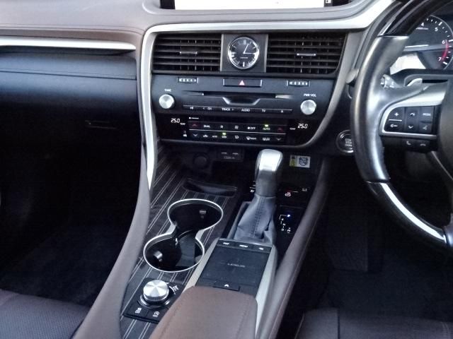 Lexus RX 2020-10 21614-17