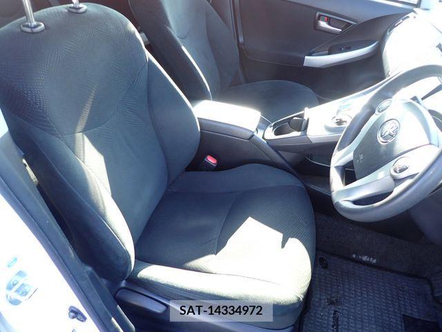 Toyota PRIUS 2016-02 213369-18