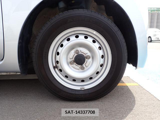 Daihatsu MIRA 2018-01 207716-18