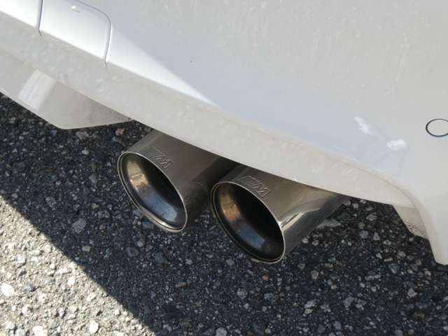 Bmw 6 SERIES 2013-04 19629-7