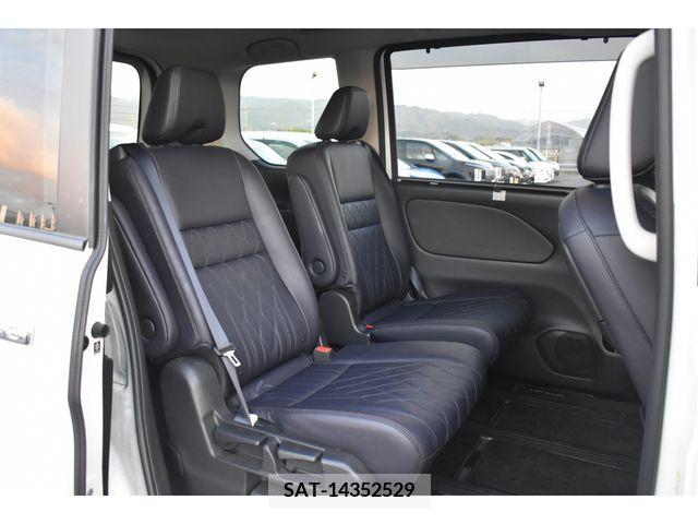 Nissan SERENA 2021-08 284190-18