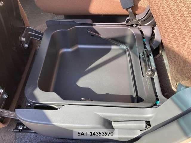 Nissan MOCO 2011-03 242161-15