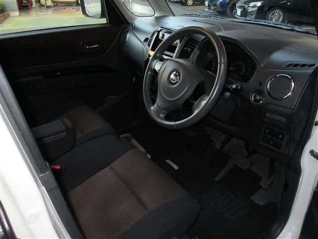 Nissan ROOX 2011-01 1554-1