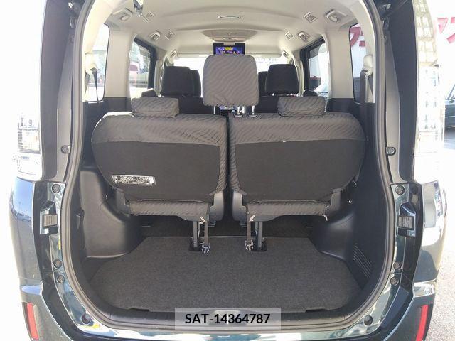 Toyota VOXY 2014-03 288888-19