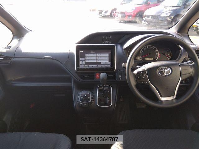 Toyota VOXY 2014-03 288888-2