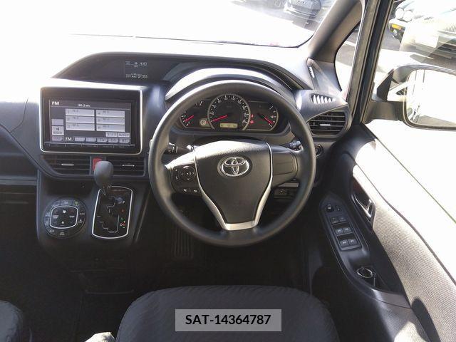 Toyota VOXY 2014-03 288888-3