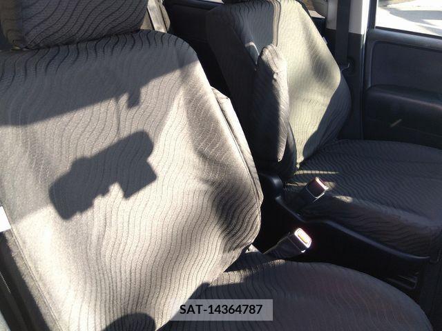 Toyota VOXY 2014-03 288888-17