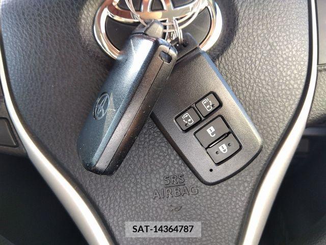 Toyota VOXY 2014-03 288888-15