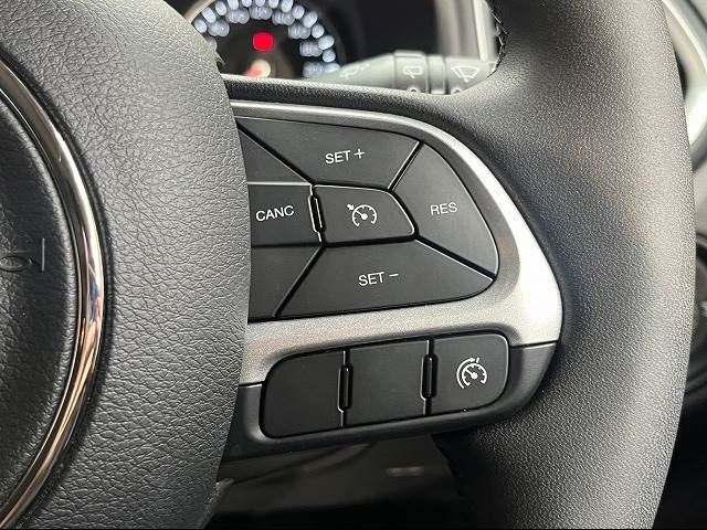 Jeep RENEGADE 2021-03 23557-4