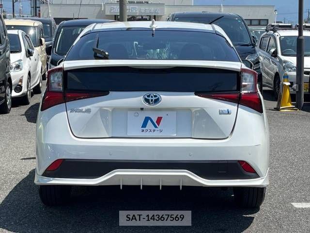Toyota PRIUS 2019-10 386694-15
