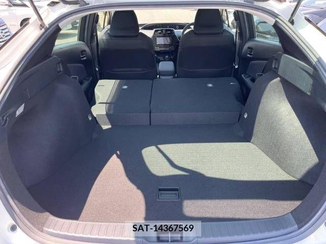 Toyota PRIUS 2019-10 386694-10