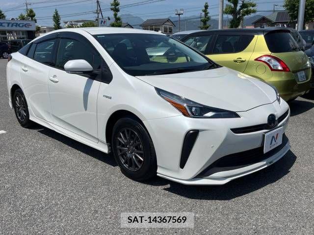 Toyota PRIUS 2019-10 386694-16