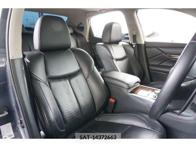Nissan FUGA 2010-02 270716-5