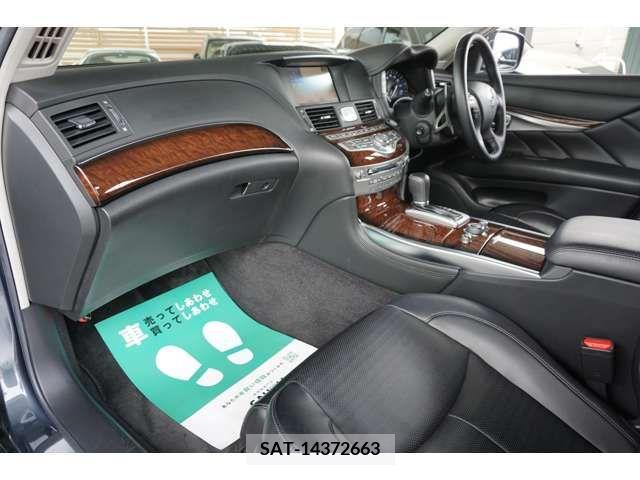 Nissan FUGA 2010-02 270716-16