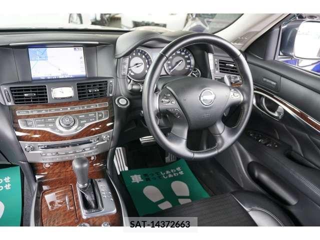 Nissan FUGA 2010-02 270716-9