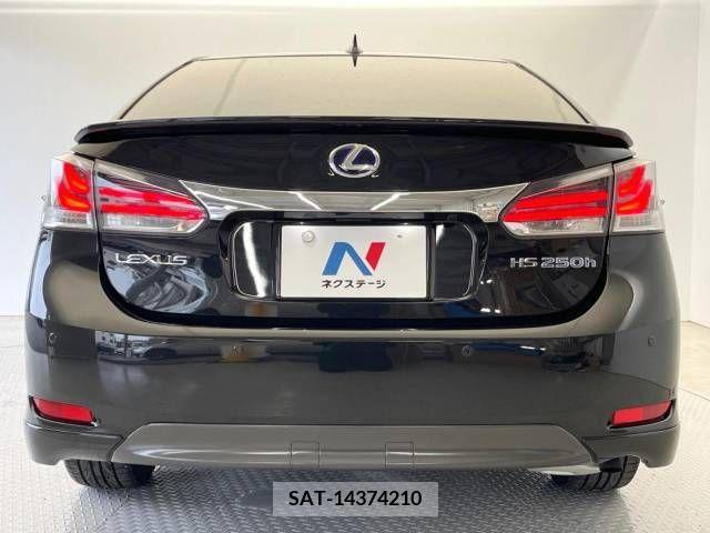 Lexus HS 2016-09 391834-15