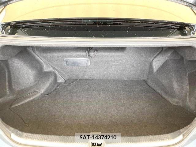 Lexus HS 2016-09 391834-10