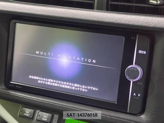Toyota AQUA 2013-01 251196-2