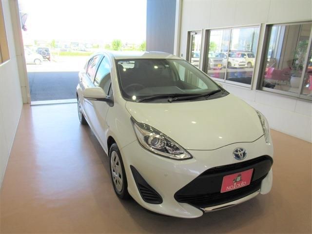 Toyota AQUA 2019-08 21618-1